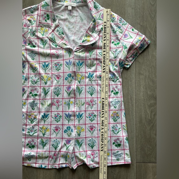 Crown And Ivy Printed Notch Capri Pajama Set Women’s Small - Picture 6 of 11